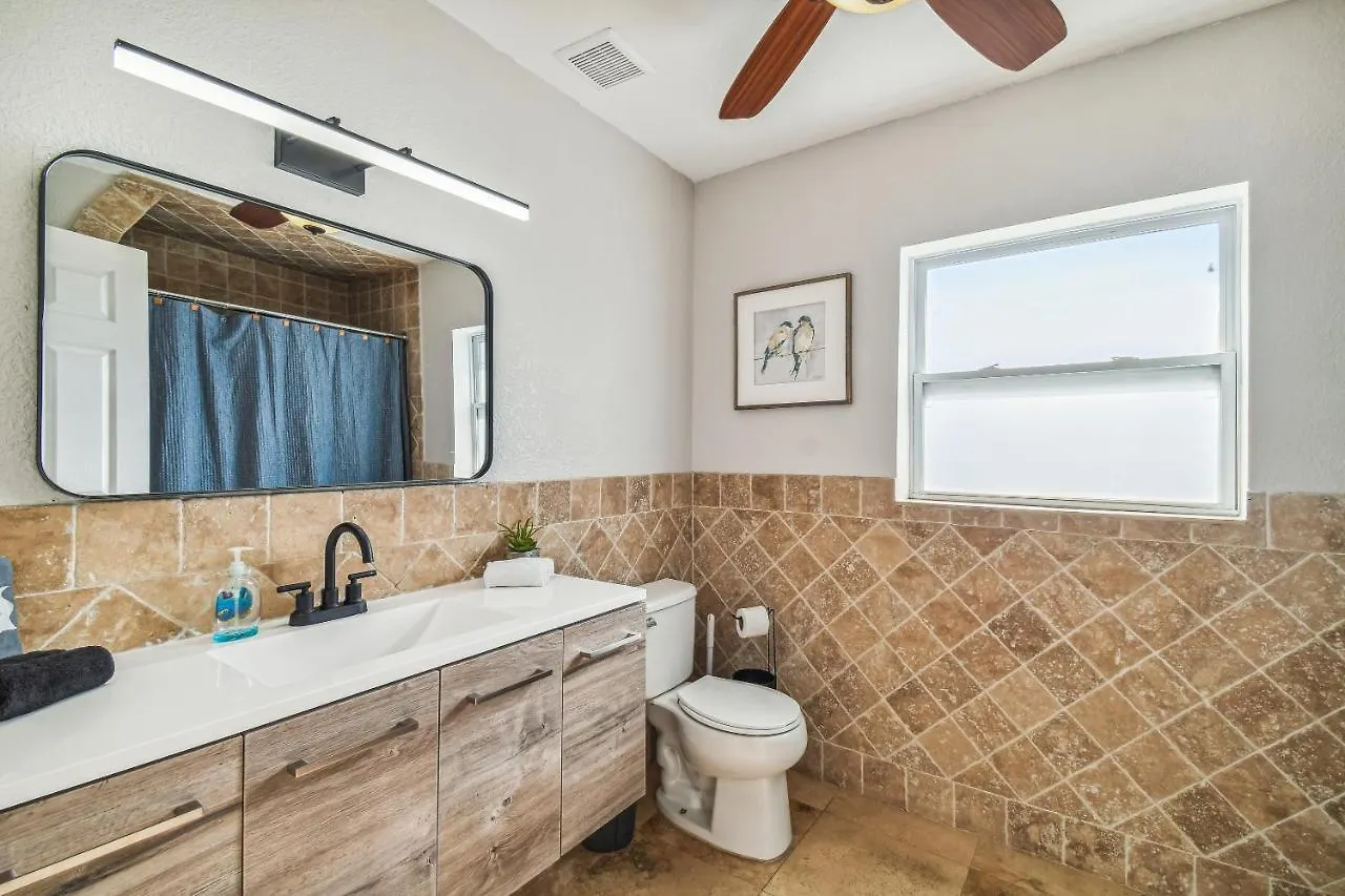 Heated Pool! Paradise In Midtown Tampa 3B2B